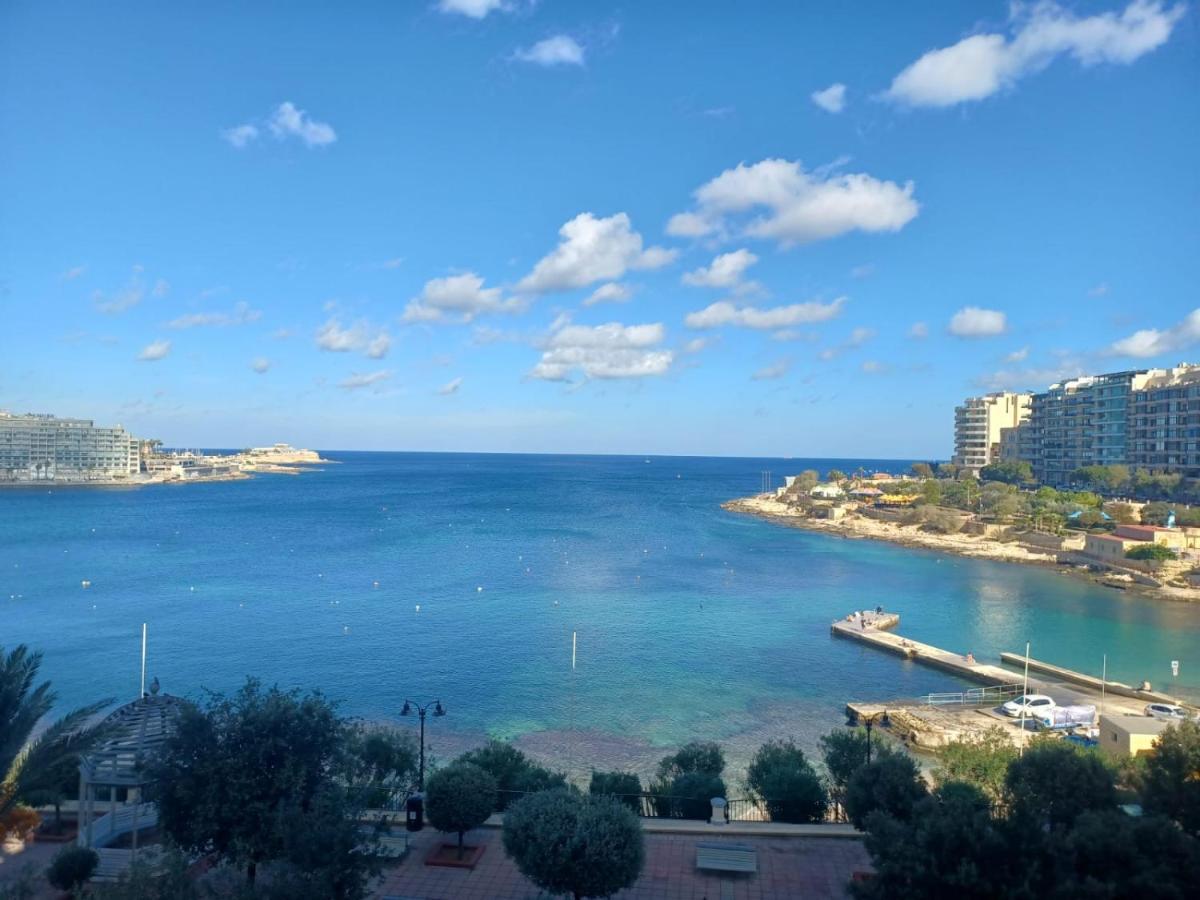 Beautiful Sliema Seaview Apt Luaran gambar