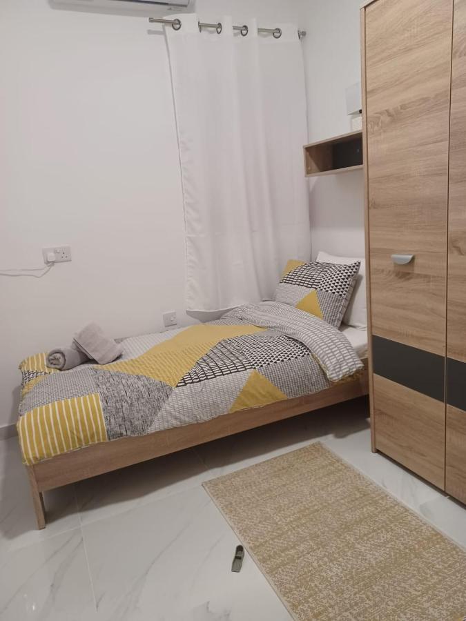 Beautiful Sliema Seaview Apt Luaran gambar