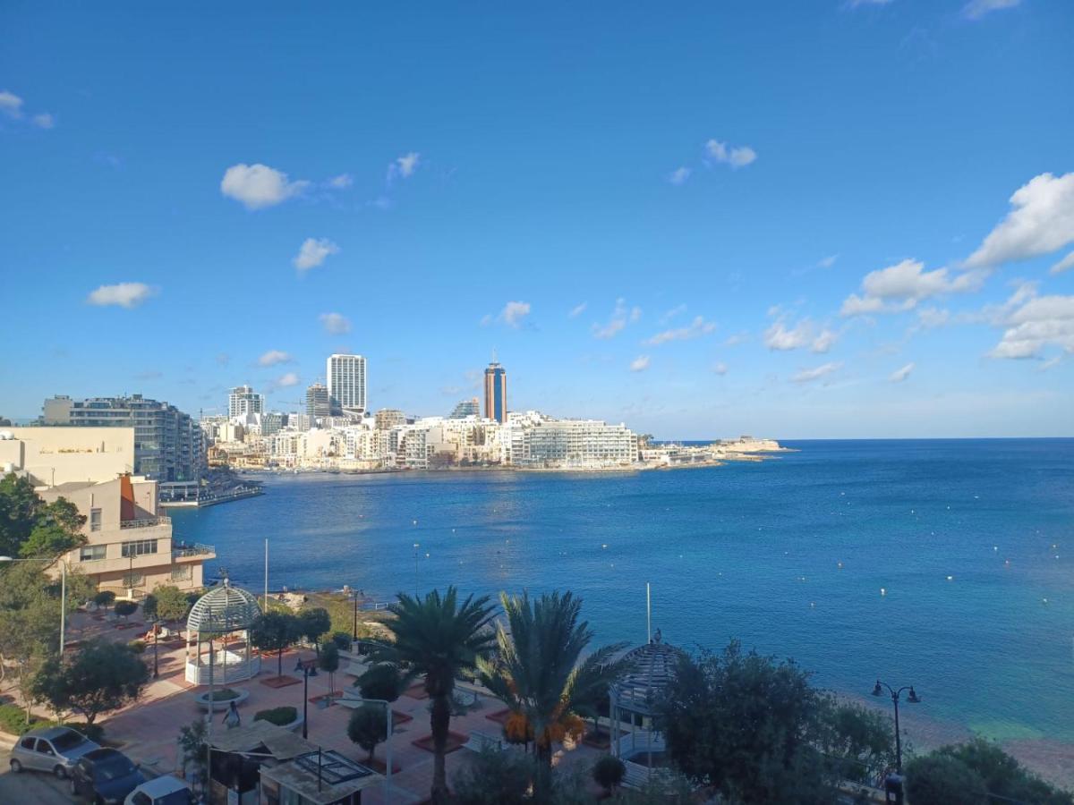 Beautiful Sliema Seaview Apt Luaran gambar