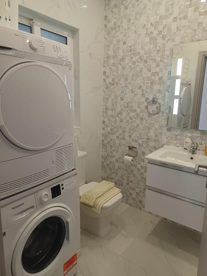 Beautiful Sliema Seaview Apt Luaran gambar